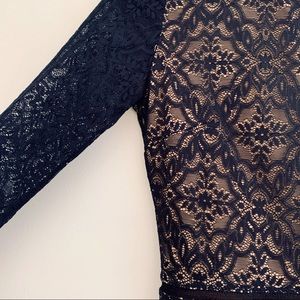 Aritzia Mock Neck Lace Dress Size 2